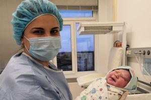 С праздником, дорогие наши акушерки!